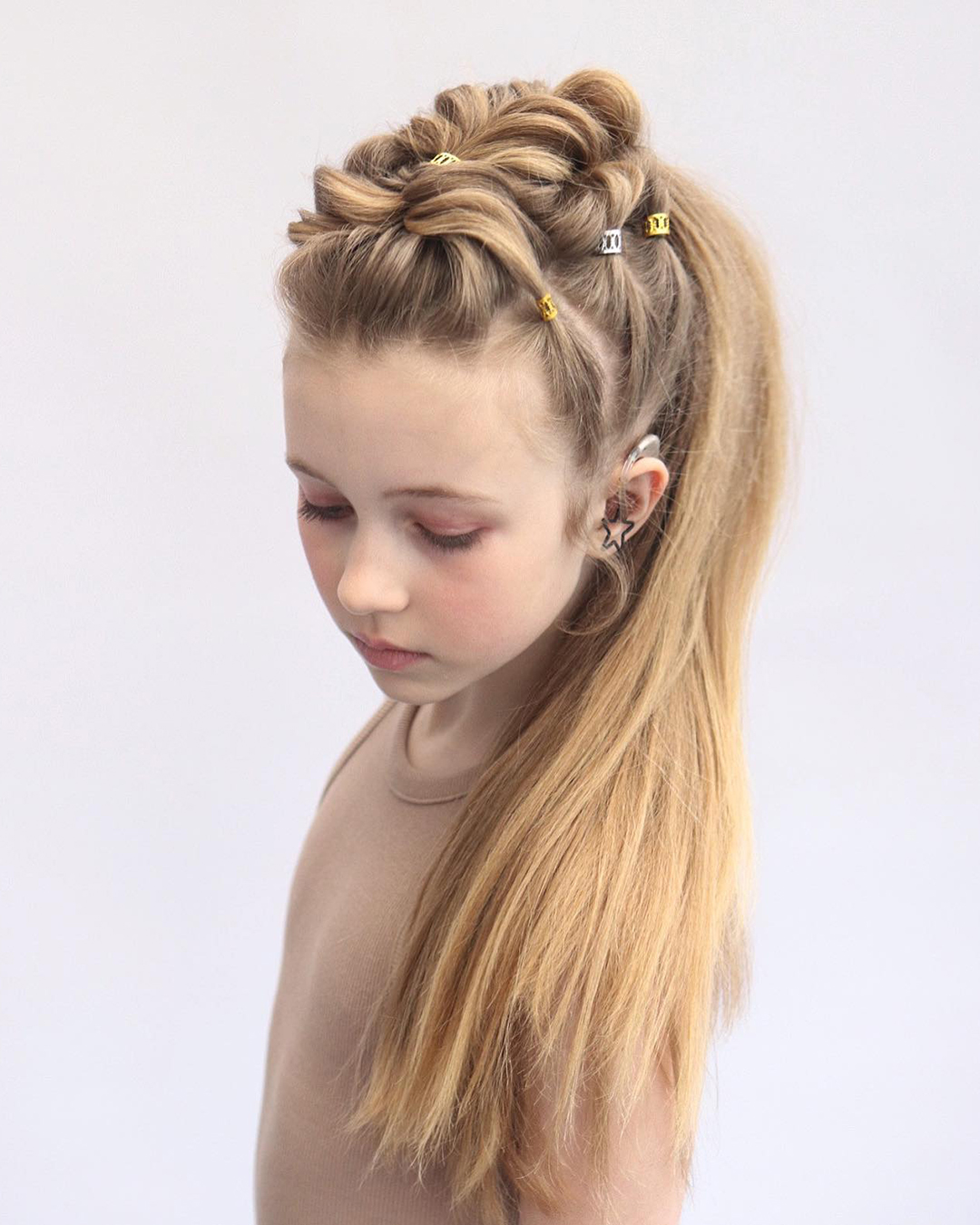 summer wedding hairstyles ponytail for flowergirl sweethearts_hair