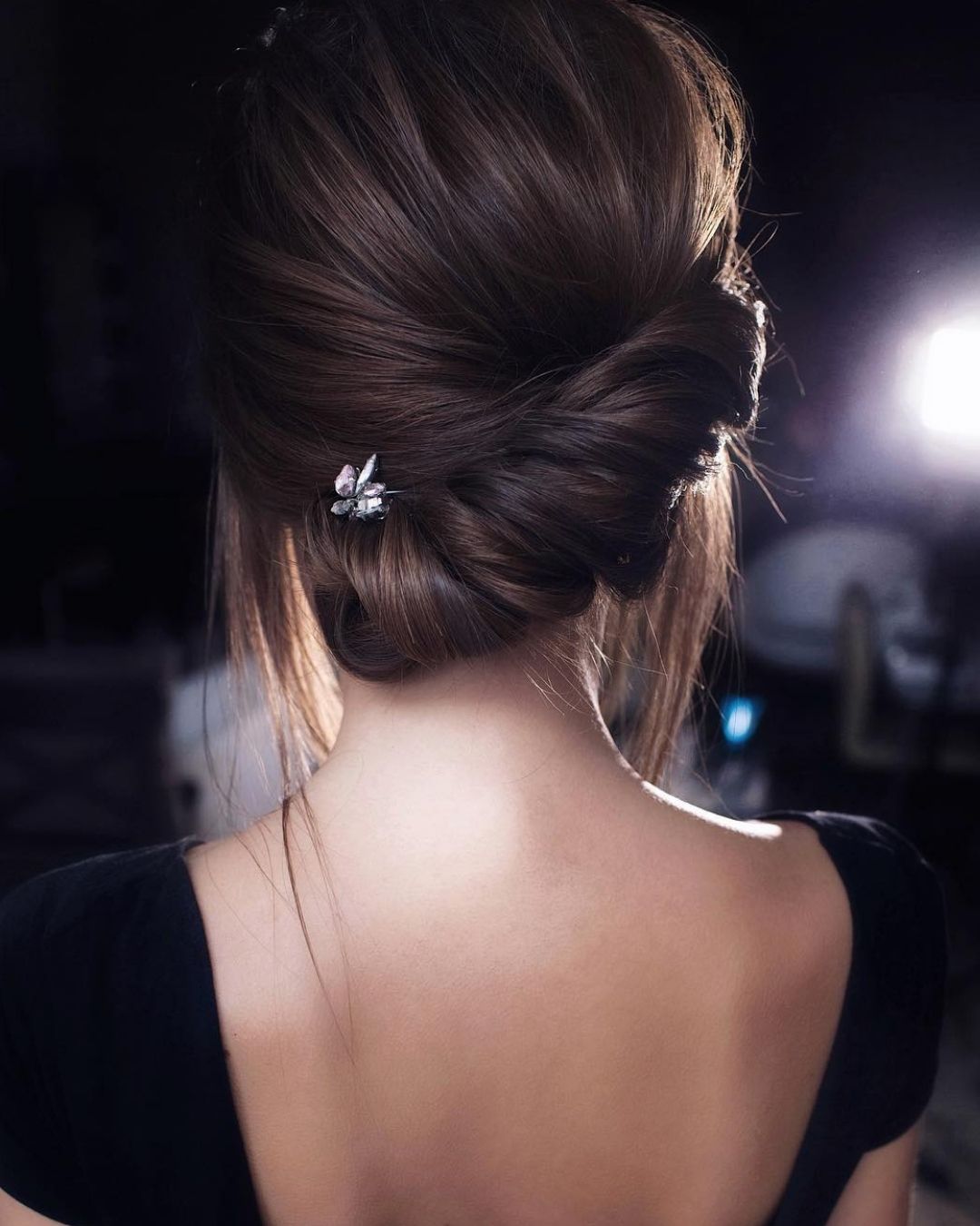 wedding side hairstyles pinned to the side1