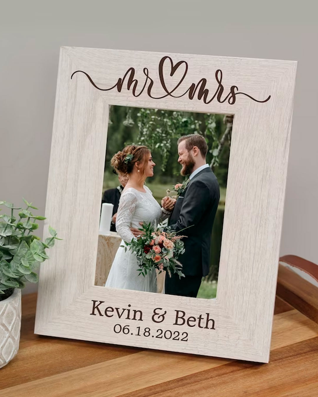 bridal shower gifts photo frame