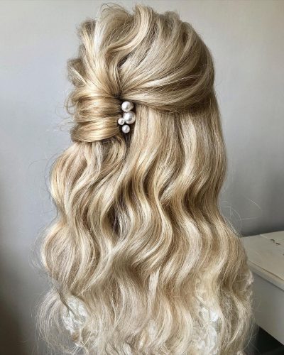 DIY Wedding Hairstyles That Easy To Pull Off [2022/23 Guide & FAQs]