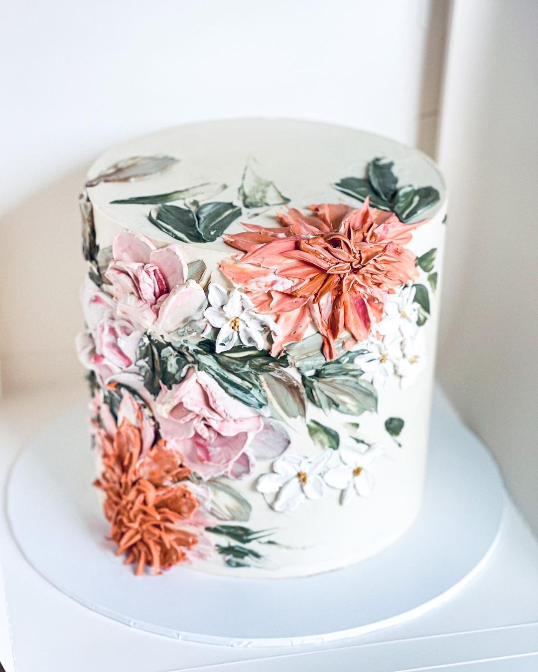 age rust wedding cake