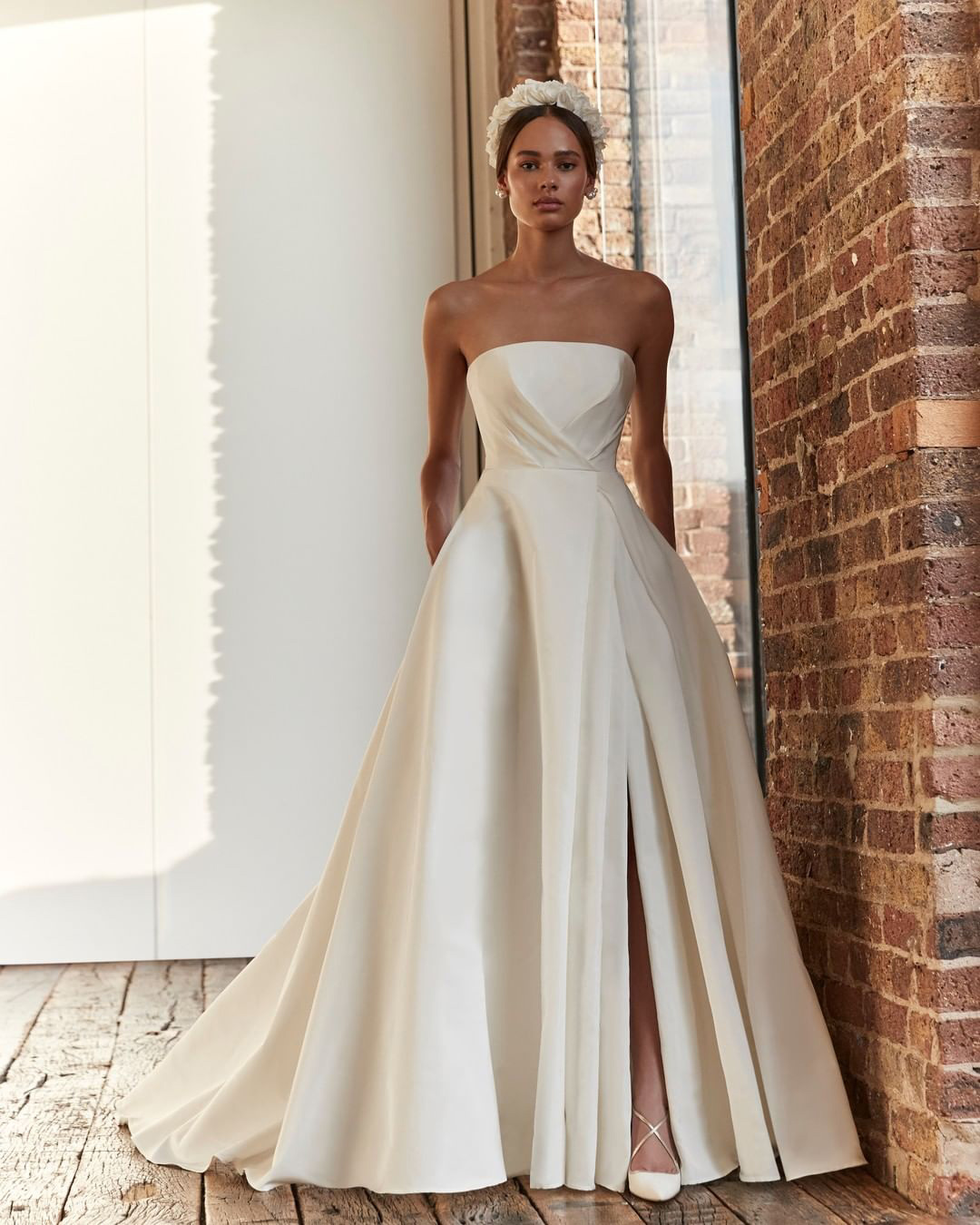 Strapless Wedding Dresses: 15 Bridal 