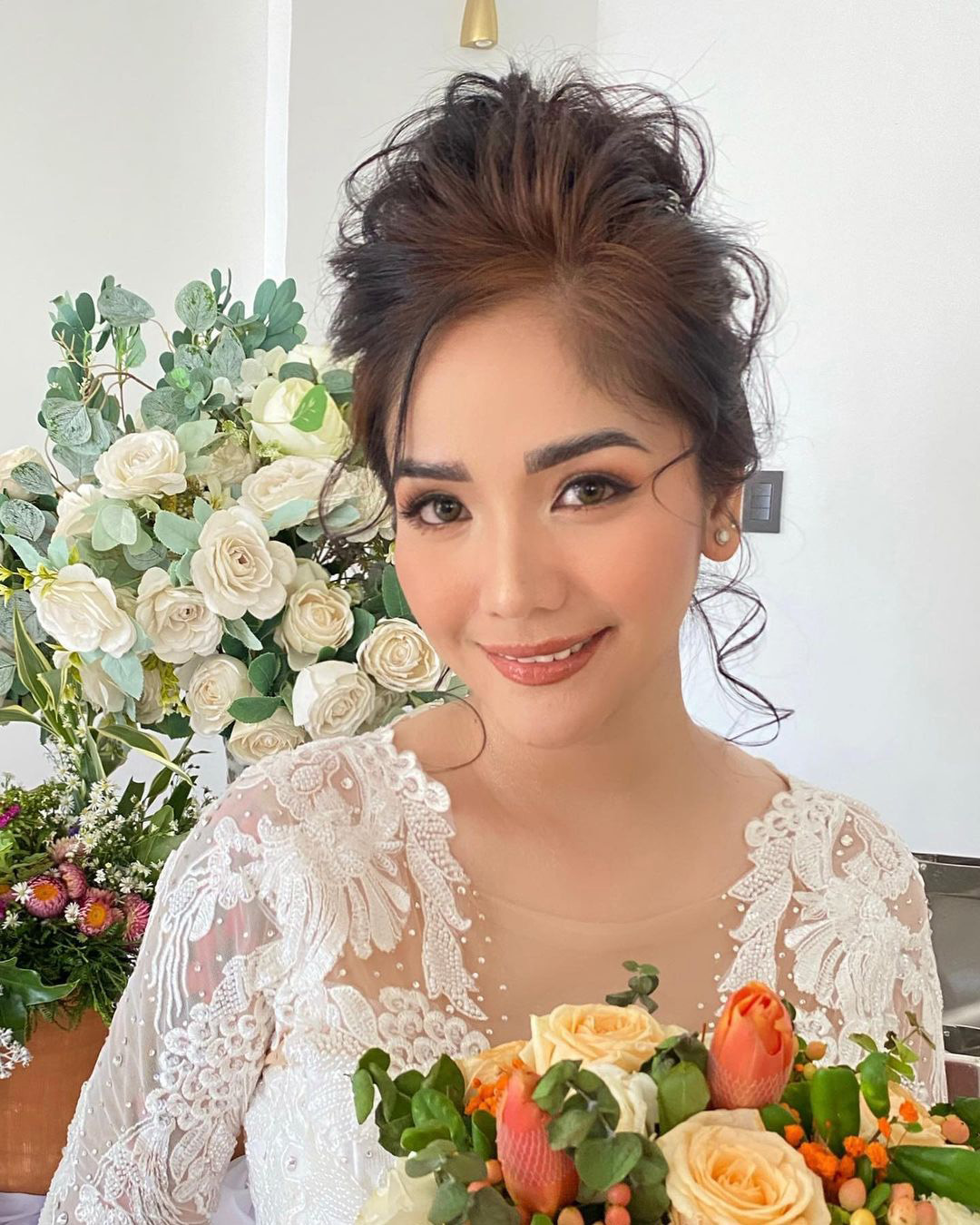 asian wedding hairstyles textured volume updo atenikks
