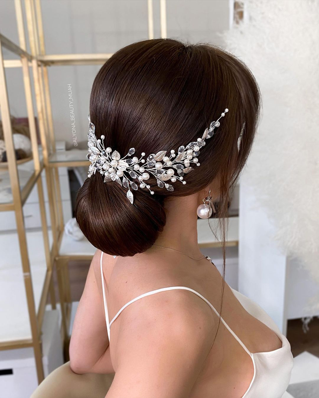 bridal barrette low bun chignon with hair wine alyona_beauty_muah