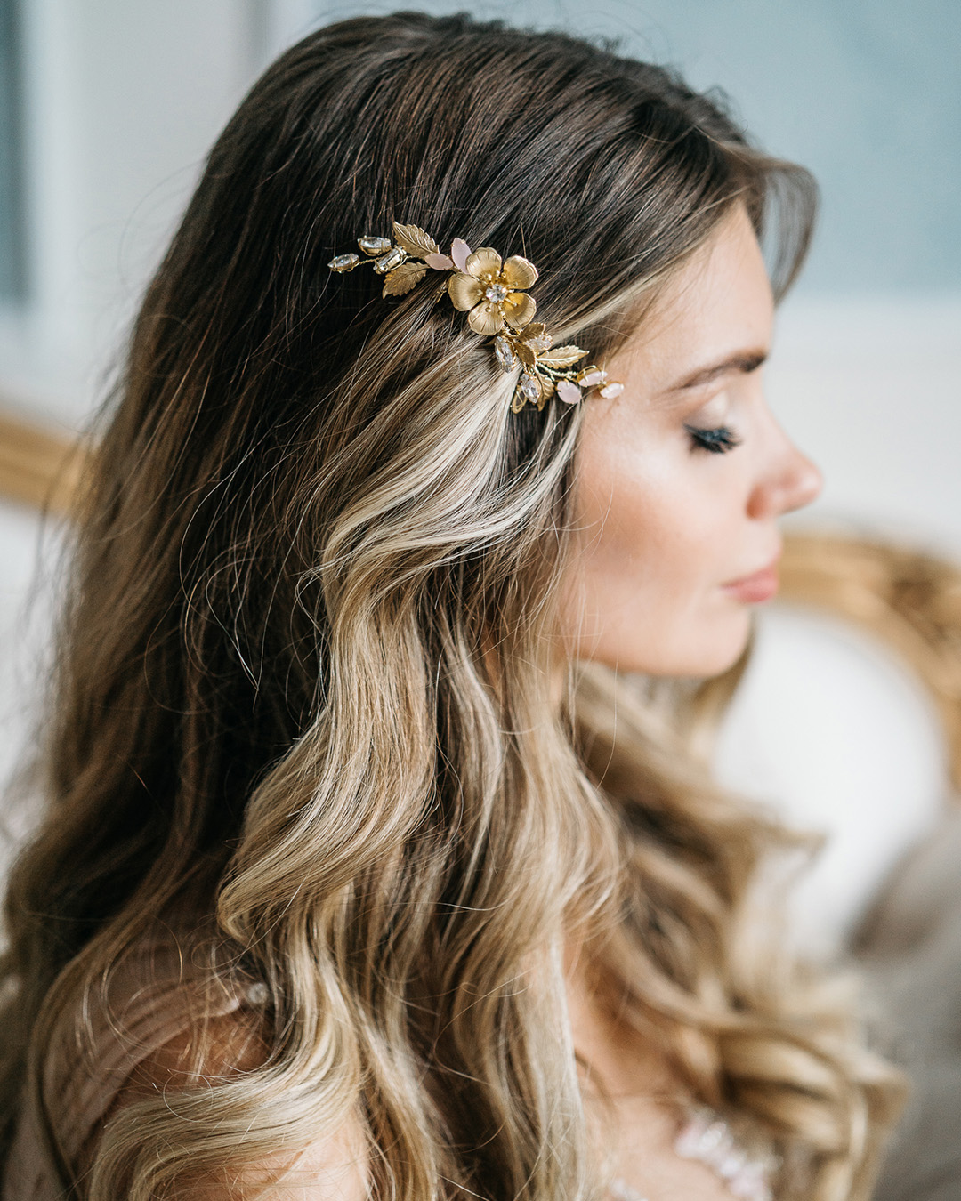bridal barrette side clip with golden flowers enzebridal