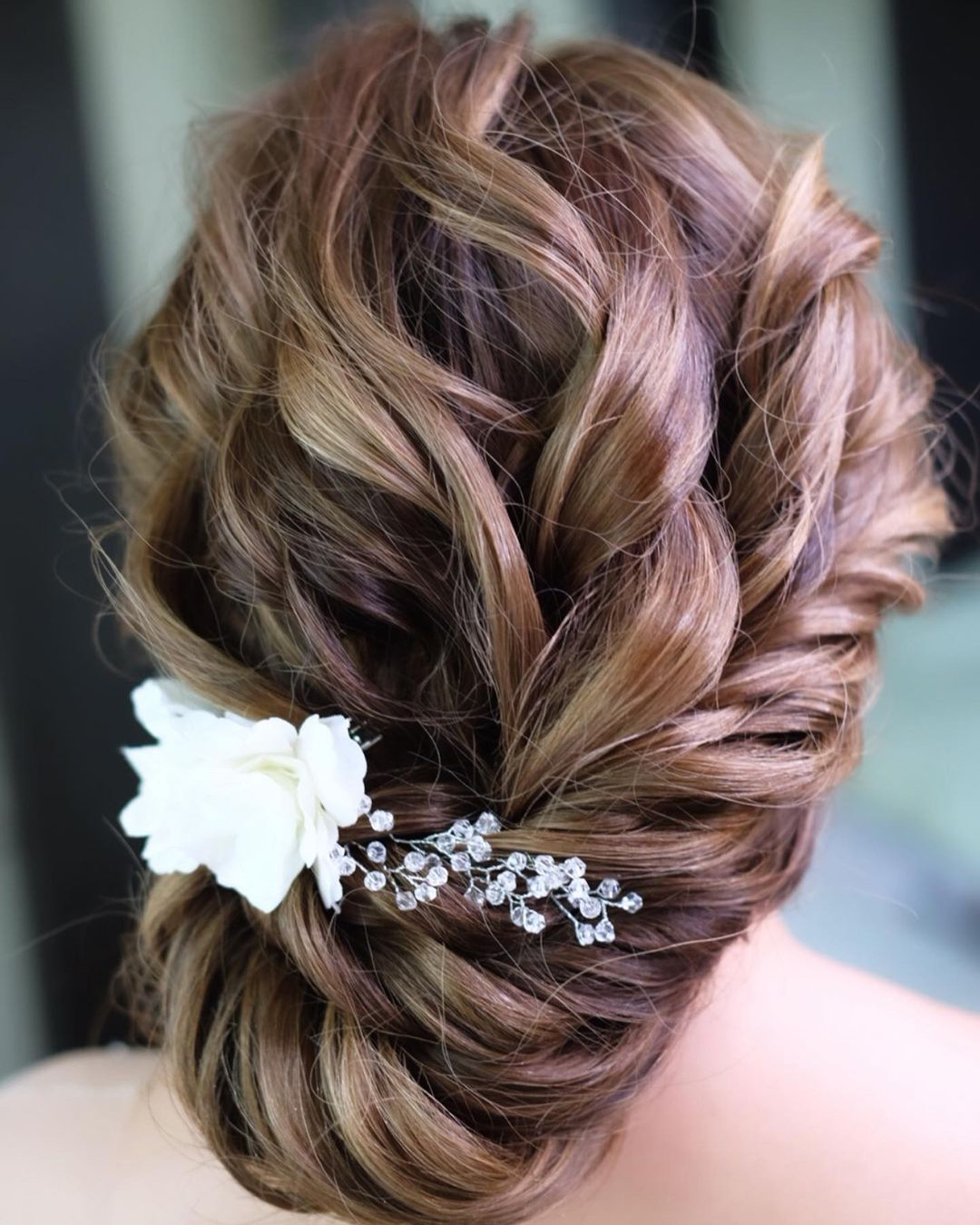 bridal hair pins low bun with white side flowers atenikks