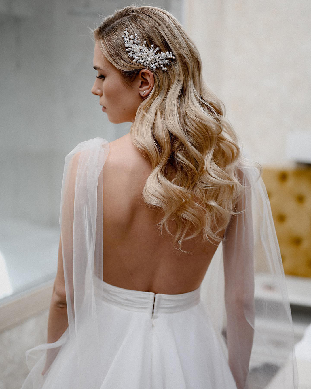 bridal hairpiece side on long blonde hair elstile