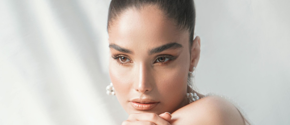 30+ Fall Wedding Makeup Ideas: From Subtle To Glamorous + FAQs