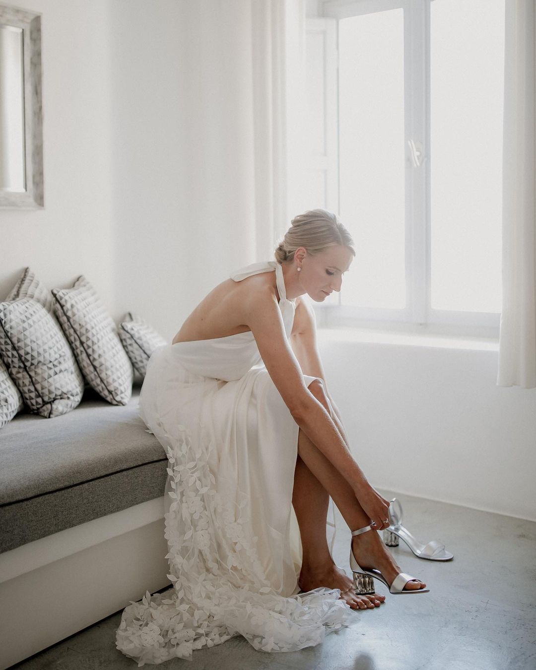 how to choose wedding shoes classy