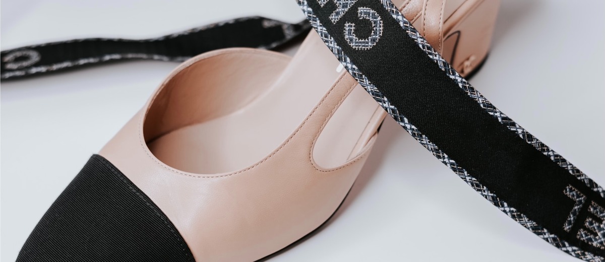 24 Mother Of The Bride Shoes: The Most Chic Ideas + FAQs