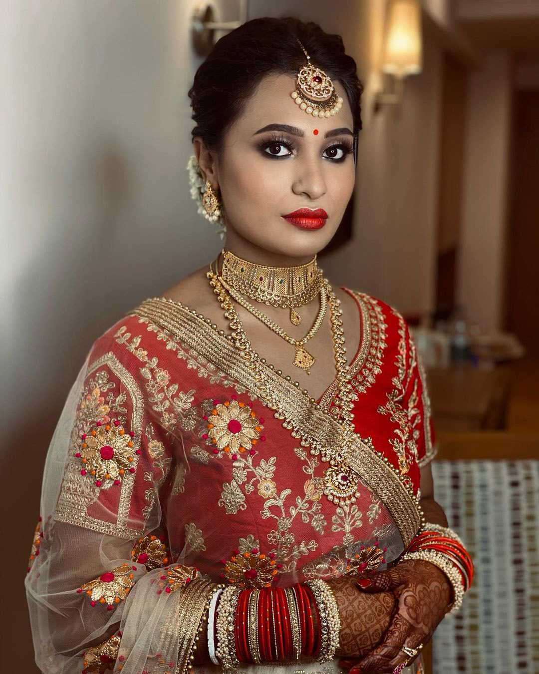 indian bridal makeup classic festive red lips ronan_mili