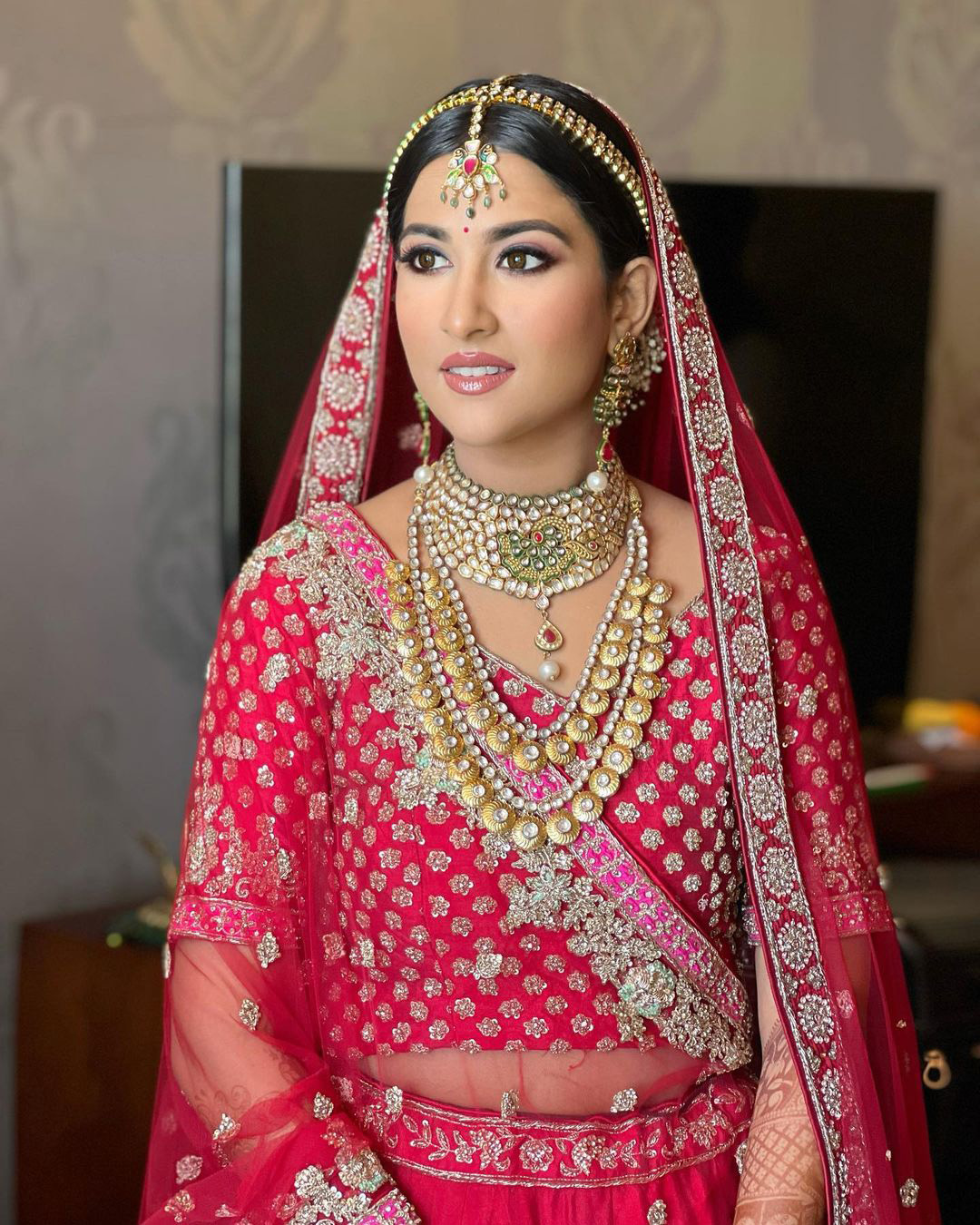 indian bridal makeup classy with black eyeliner ronan_mili