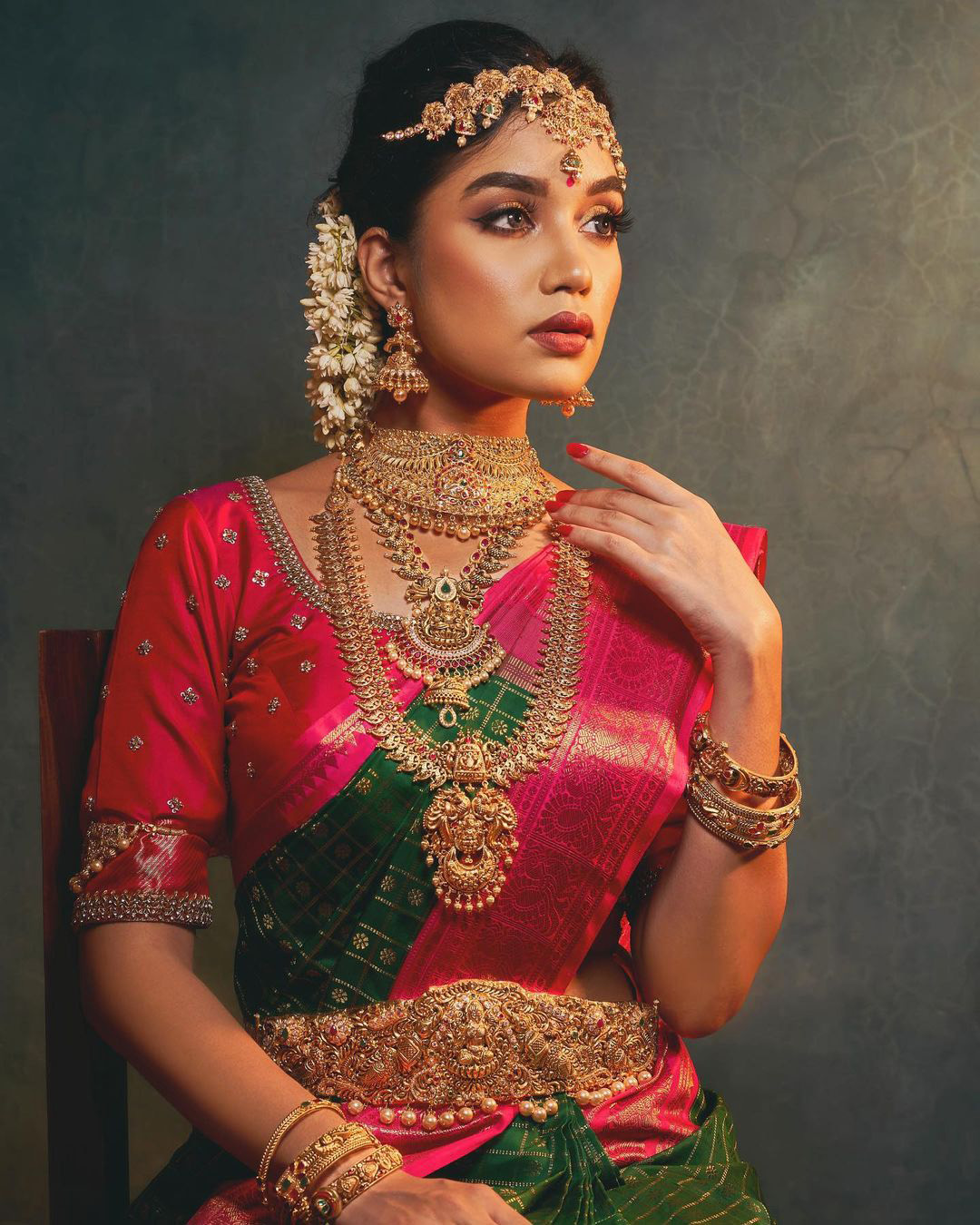 indian bridal makeup elegant with long lashes ronan_mili