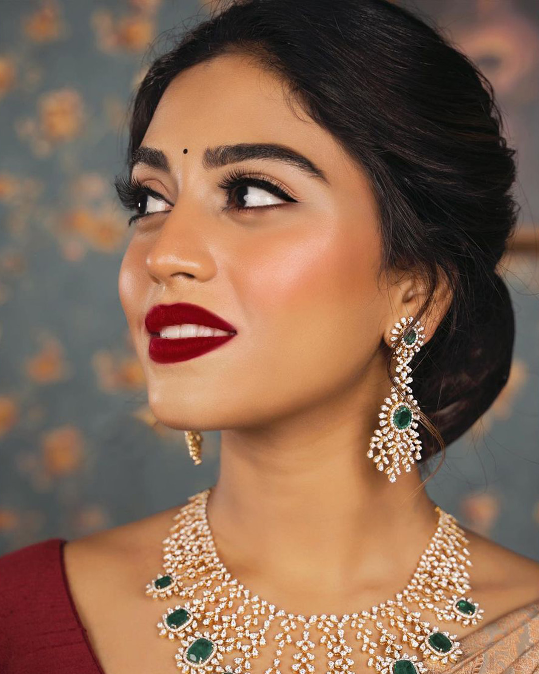indian bridal makeup simple eyes matte red lips ronan_mili