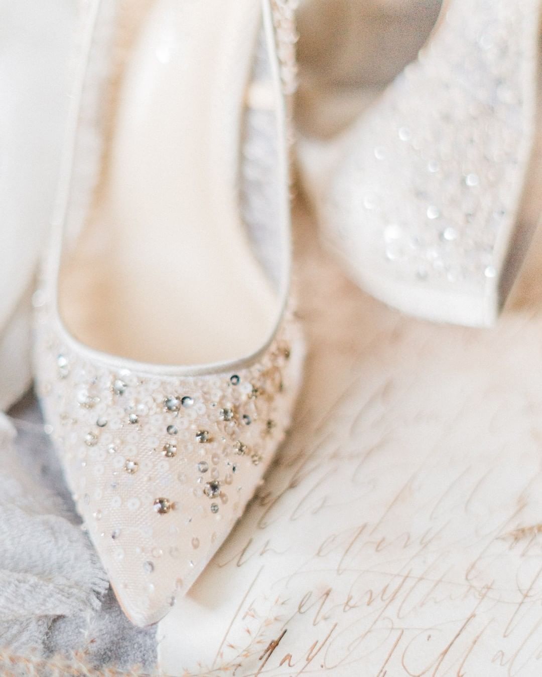 lace wedding shoes crystals