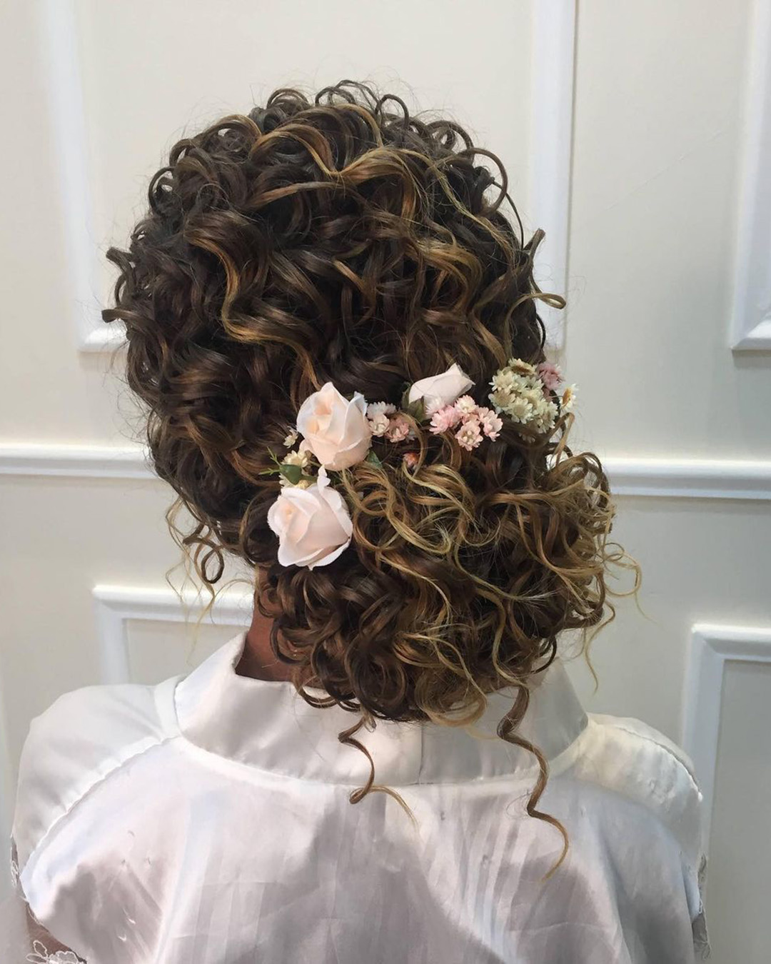 natural wedding hairstyles low chignon with flowers penteadoslucena