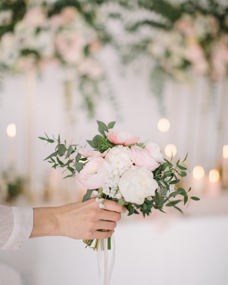 Small Wedding Bouquets 24 Stunning Ideas + FAQs