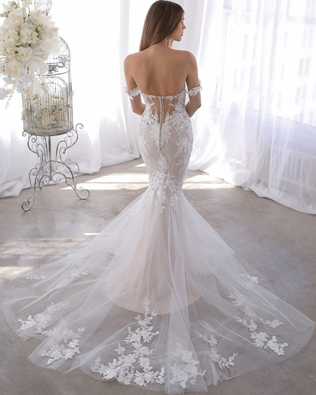 wedding dress designers lace train sexy enzoani