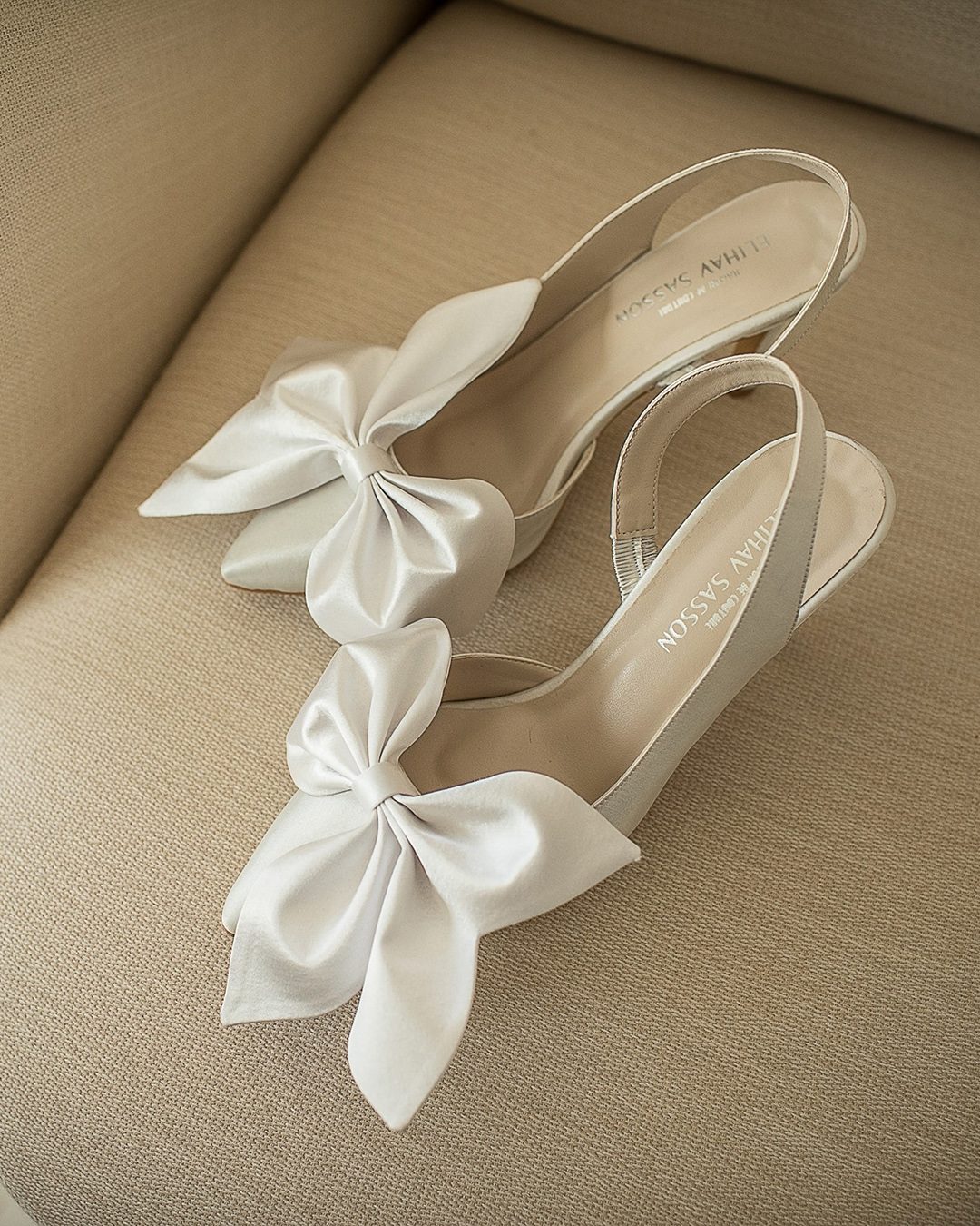 wedding shoes low heel ivory simle with bows comfortable elihavsasson