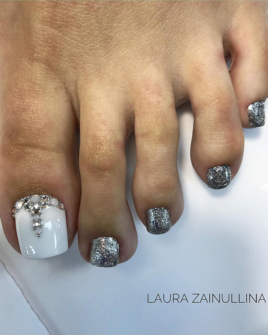 wedding toe nails white and silver glitter with rhinestones laura_nails_studio