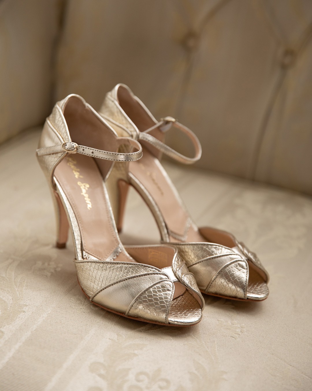 wedding vintage shoes gold