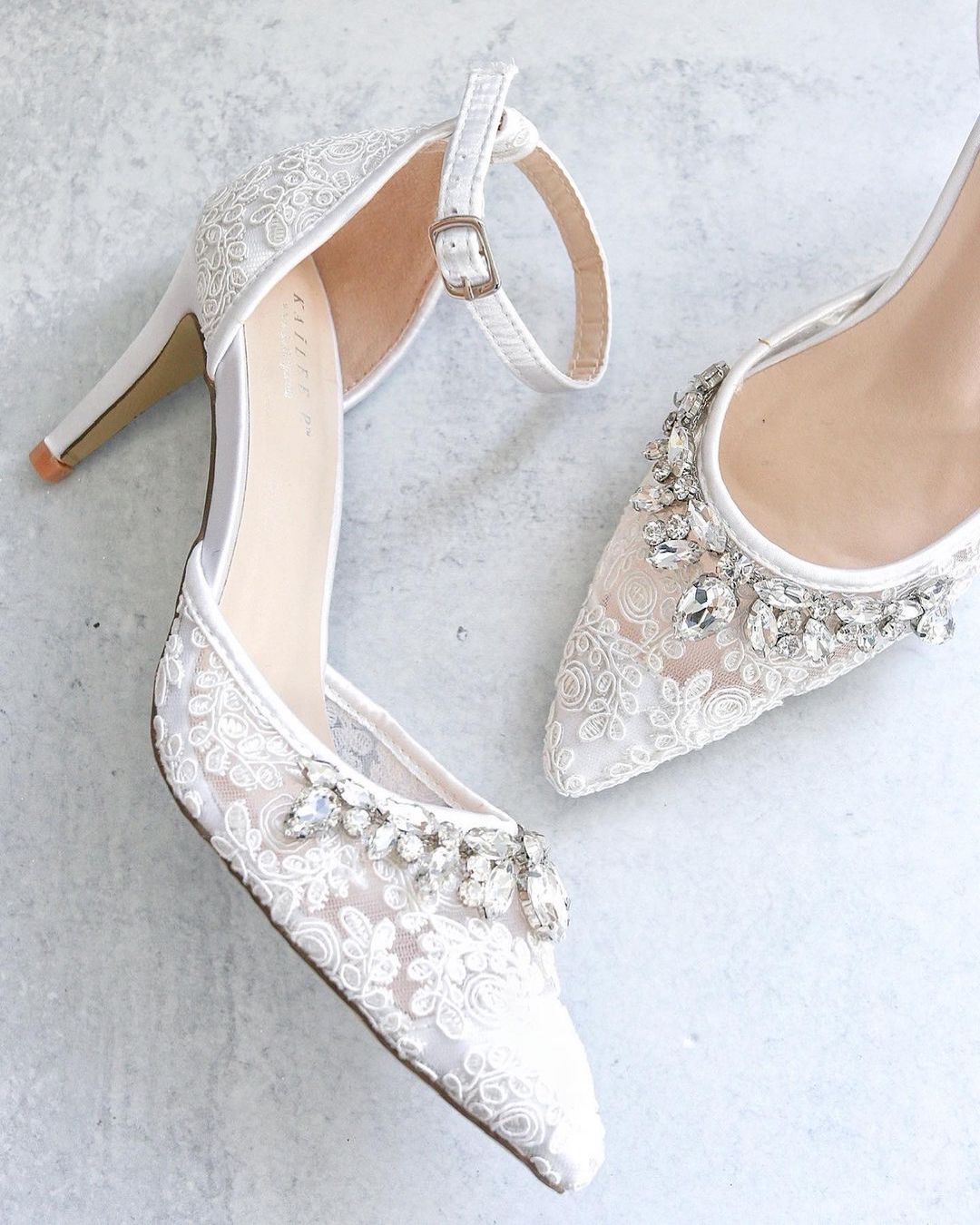wedding vintage shoes lace diamond