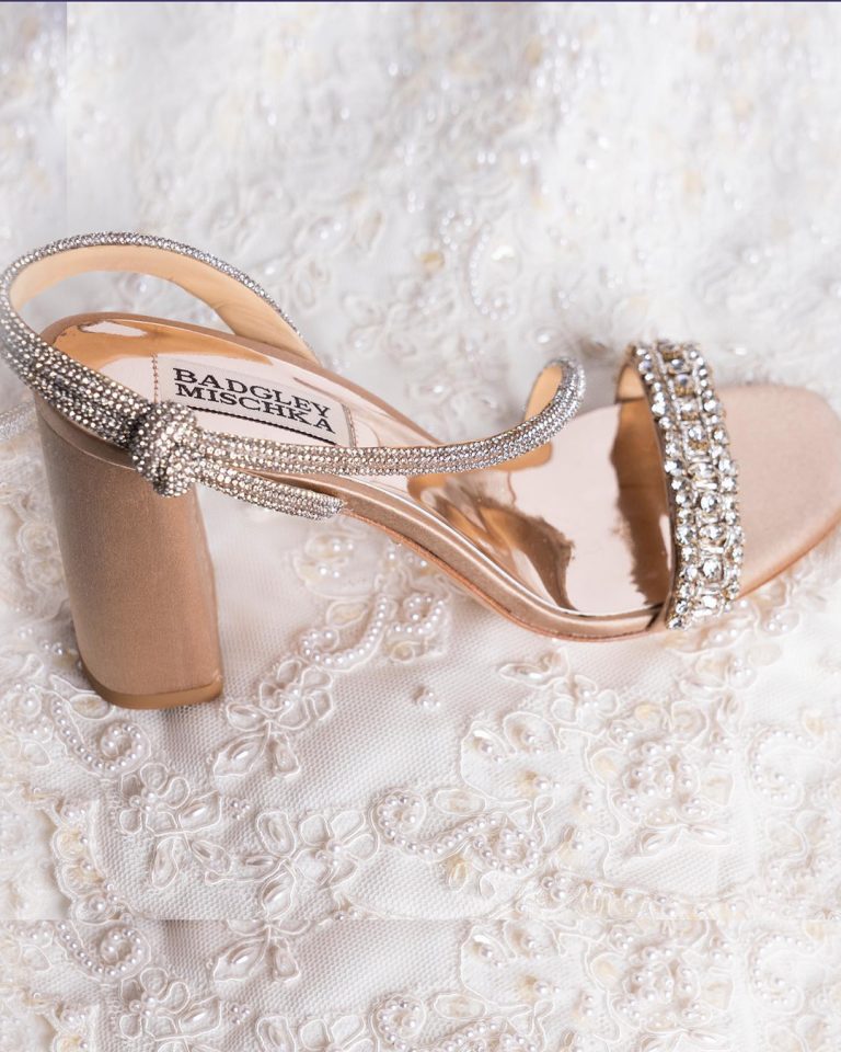 badgley mischka flat wedding shoes