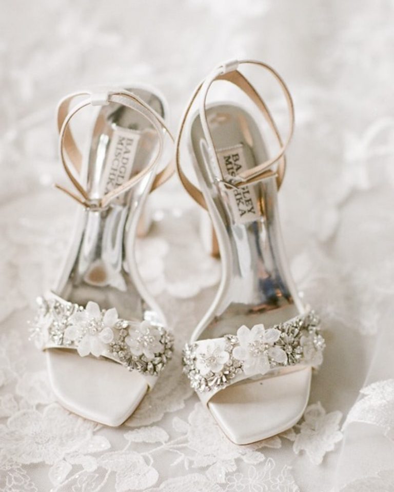 badgley mischka bridal wedges