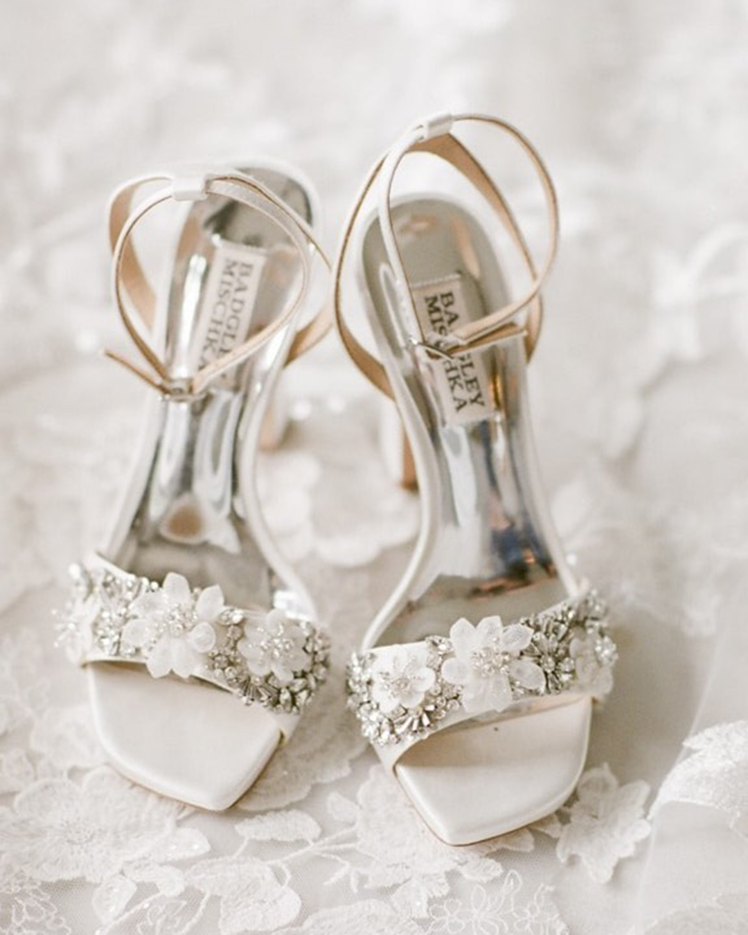 badgley mischka bridal shoes white floral block heel