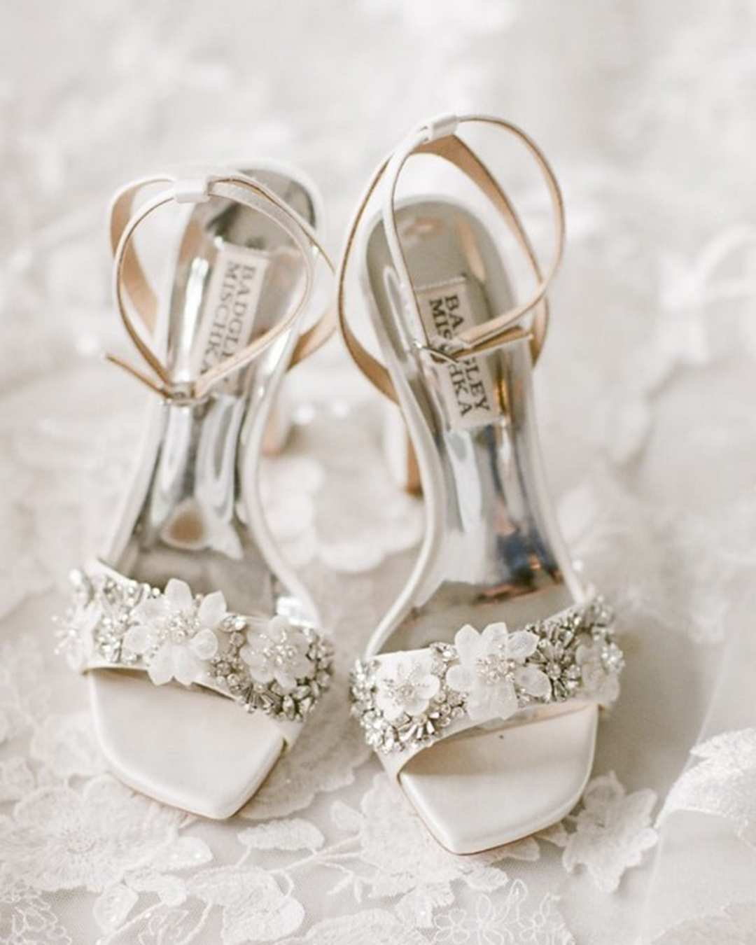 badgley mischka white wedding shoes