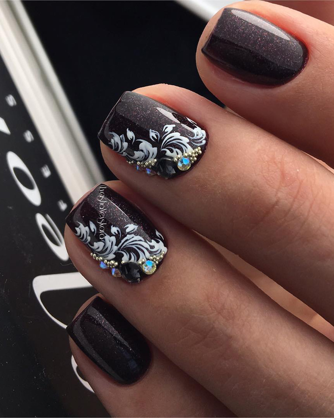 black wedding nails with glitter and white lace lyasha_nevskaya