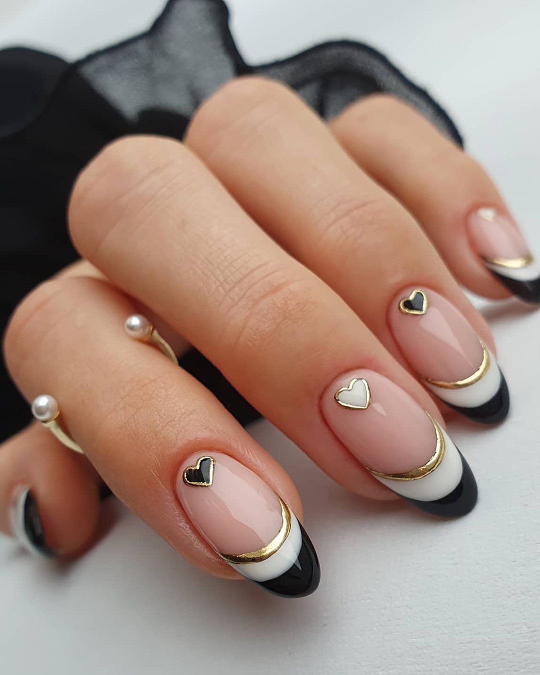 black wedding nails with white heart shaped paint thehotblend