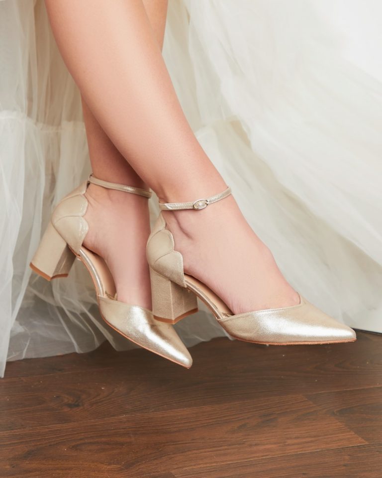 champagne wedding shoes for bride