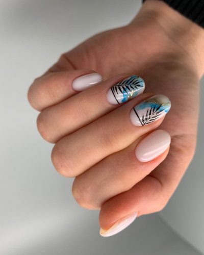 Classy Wedding Nails Ideas For 2022/23 [Expert Tips + FAQs]