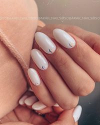Classy Wedding Nails Ideas For 2022/23 [Expert Tips + FAQs]