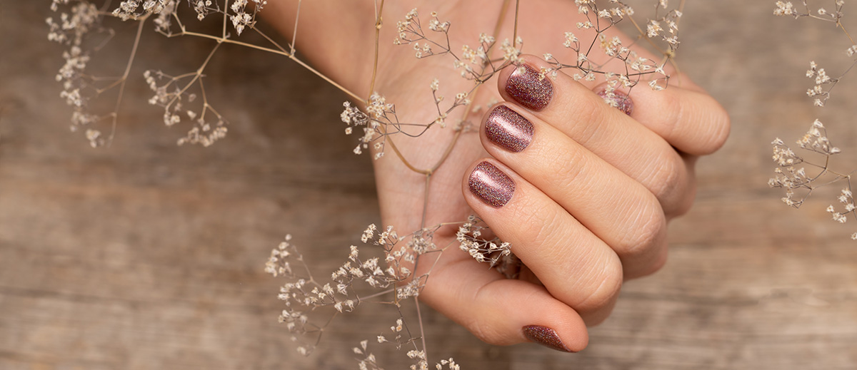 40 Fall Wedding Nails: Inspirational Ideas For 2025 [Guide + FAQs]