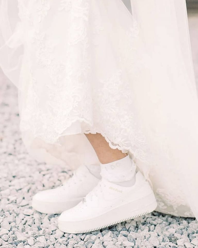 non white wedding shoes