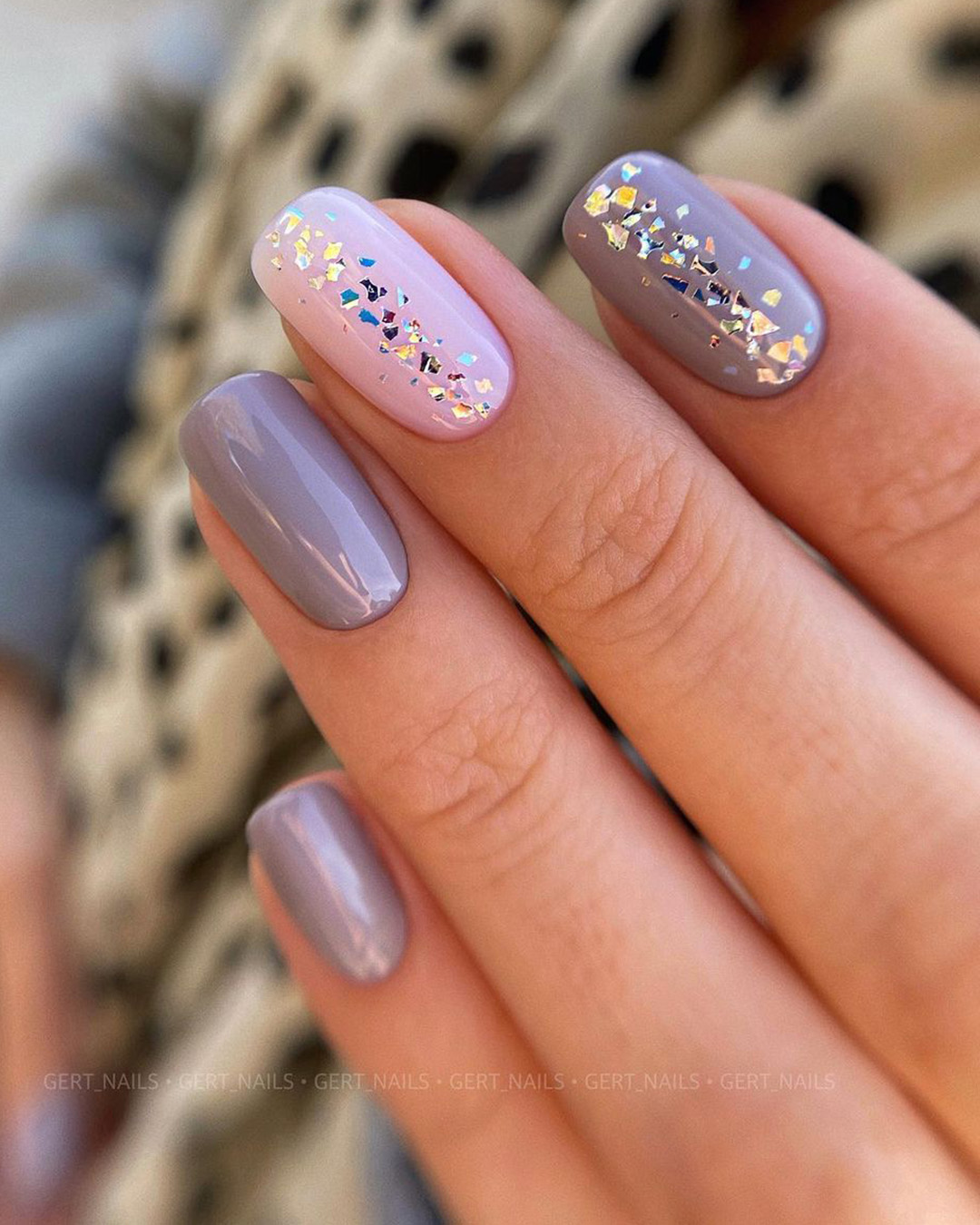 nude wedding nails with sparkling glitter gert_nails
