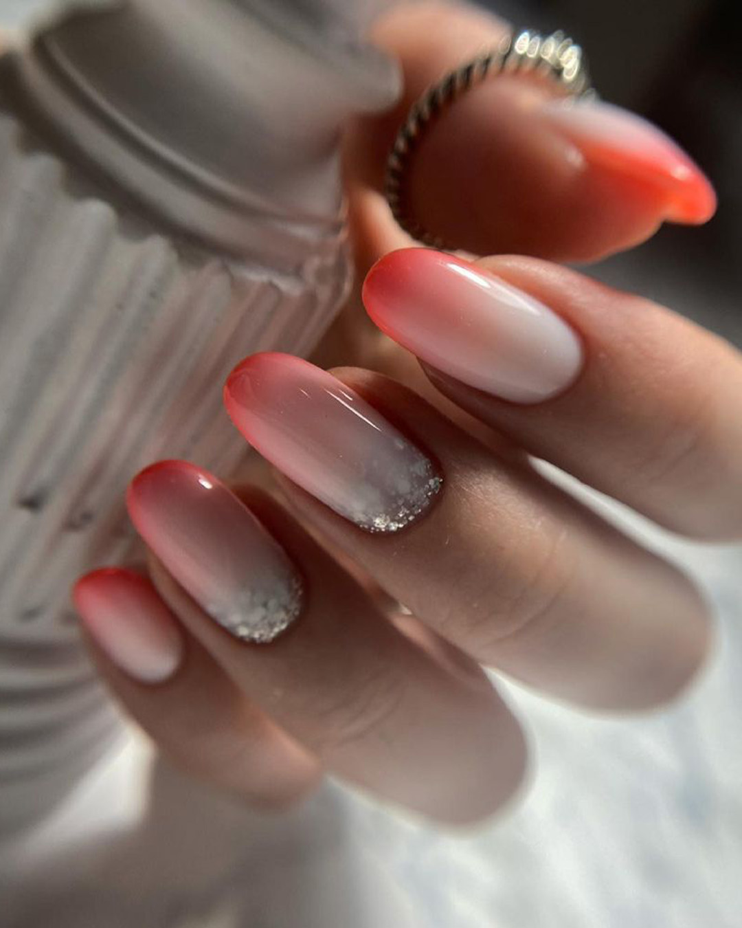 ombre wedding nails white red and glitter nastya_nogti_lak
