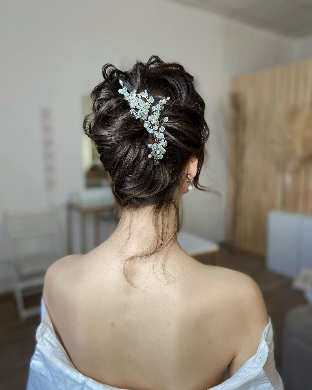 pin up wedding hairstyles messy roll updo nina.guchenkova