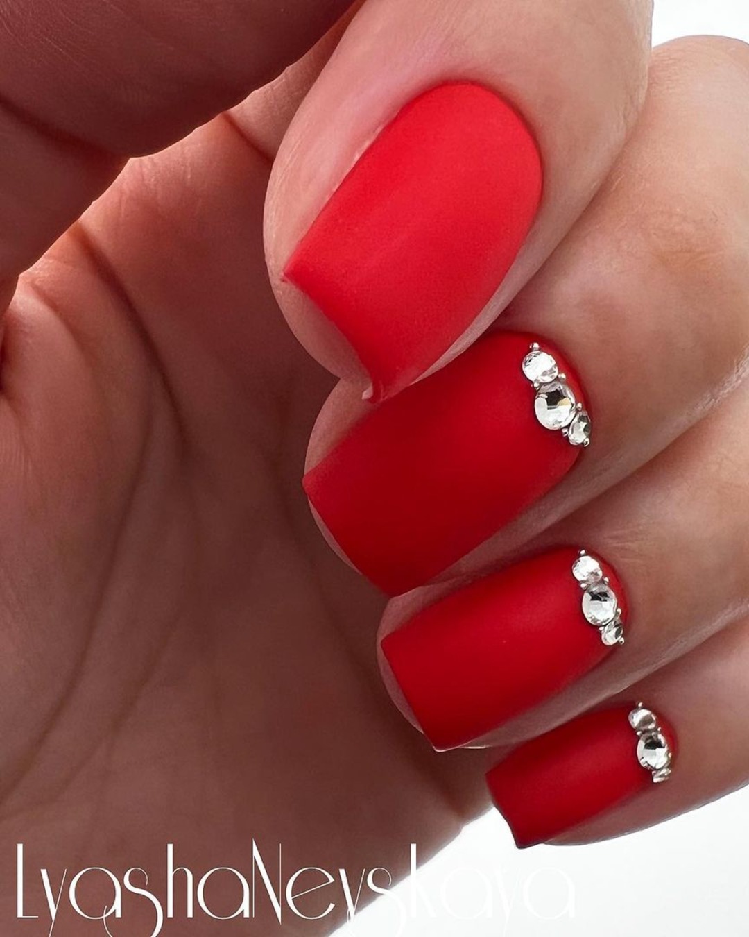 red wedding nails silver