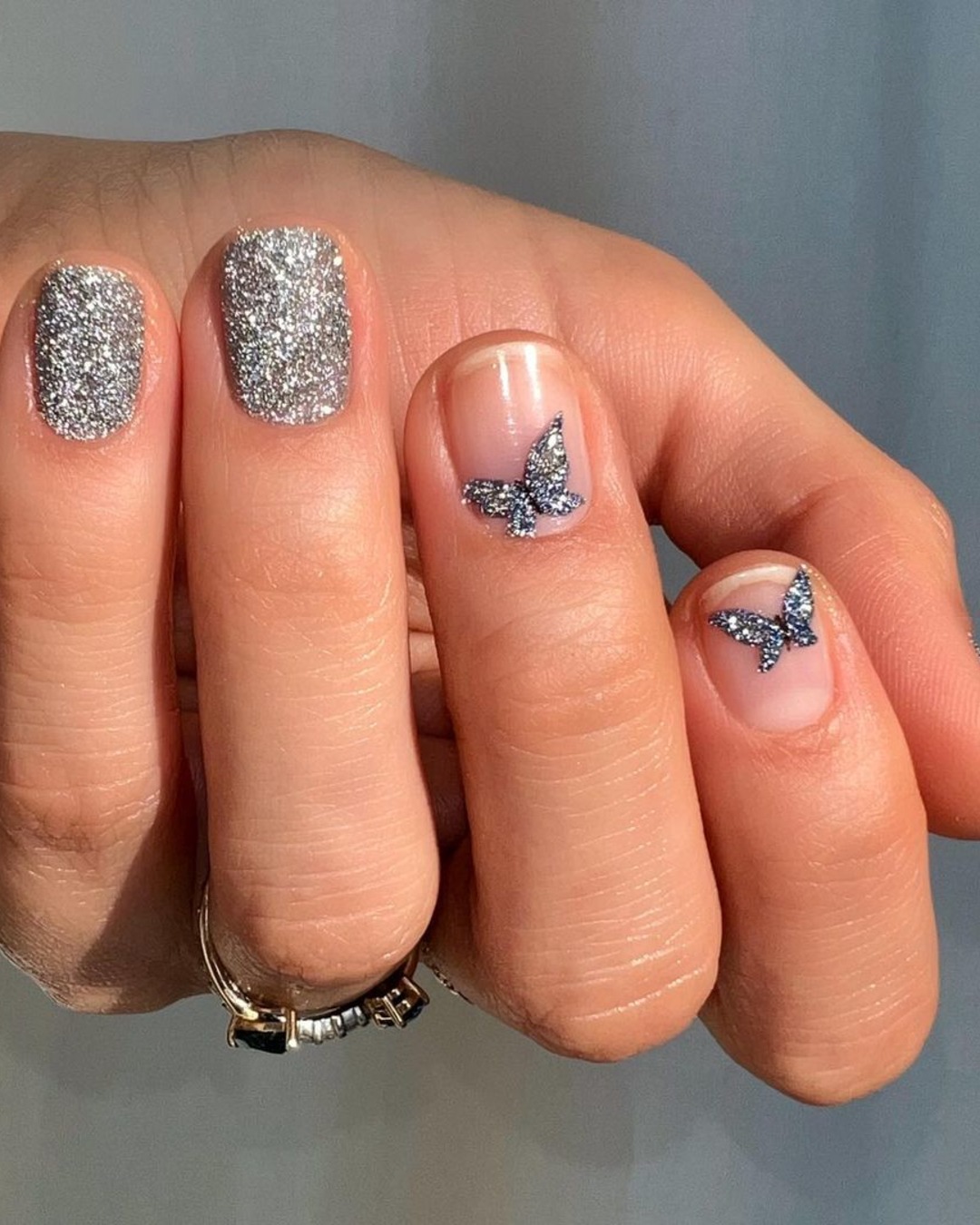 short wedding nails glitter