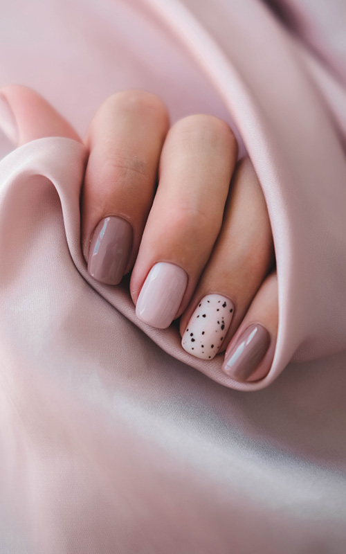 Simple Wedding Nails Ideas [2024 Guide + FAQs]