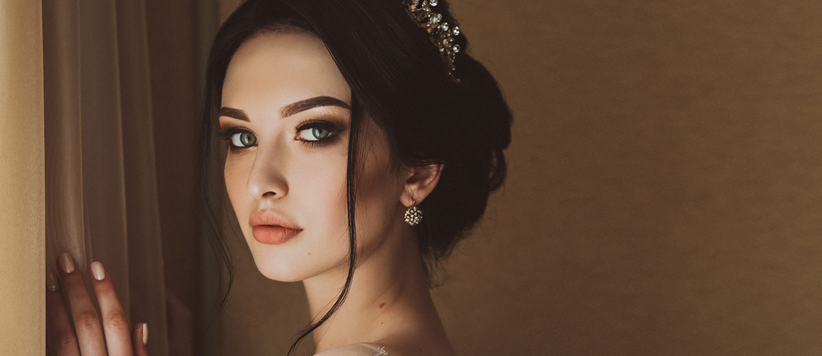 8 Smokey Wedding Makeup Ideas [2025 Guide + Expert Tips]