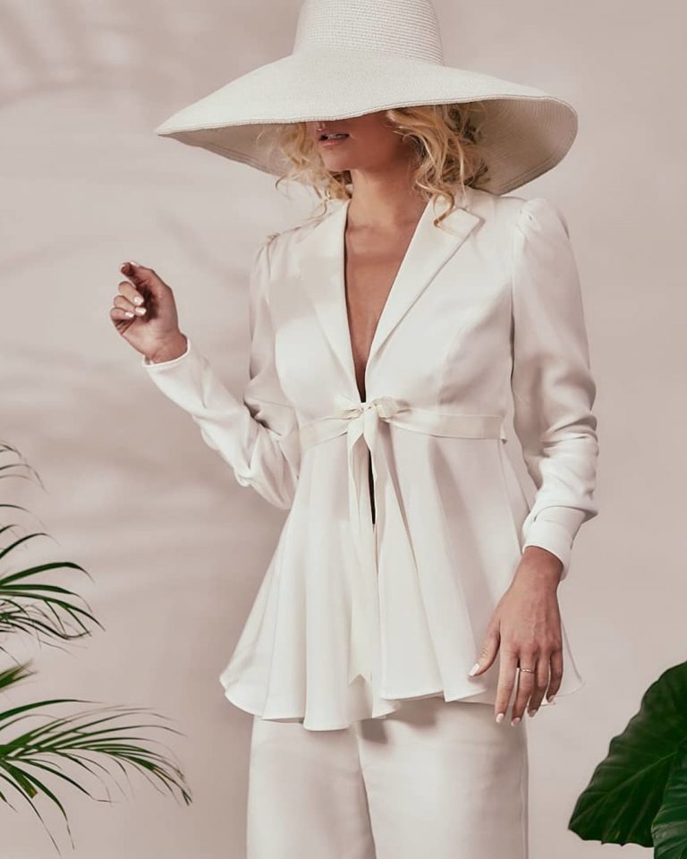 Wedding Pantsuits: 2023 Guide   Expert Tips Faqs