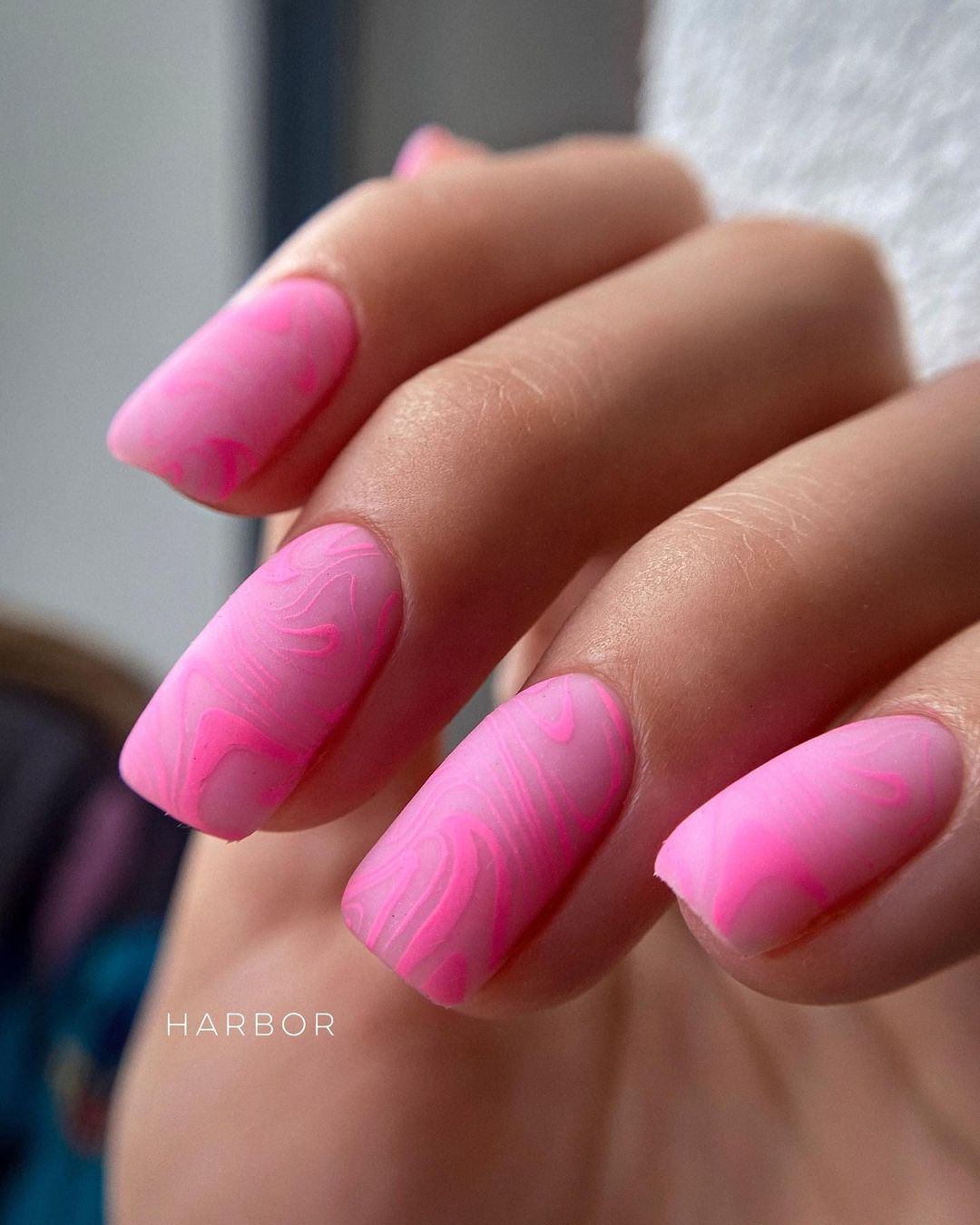 bachelorette nails pink
