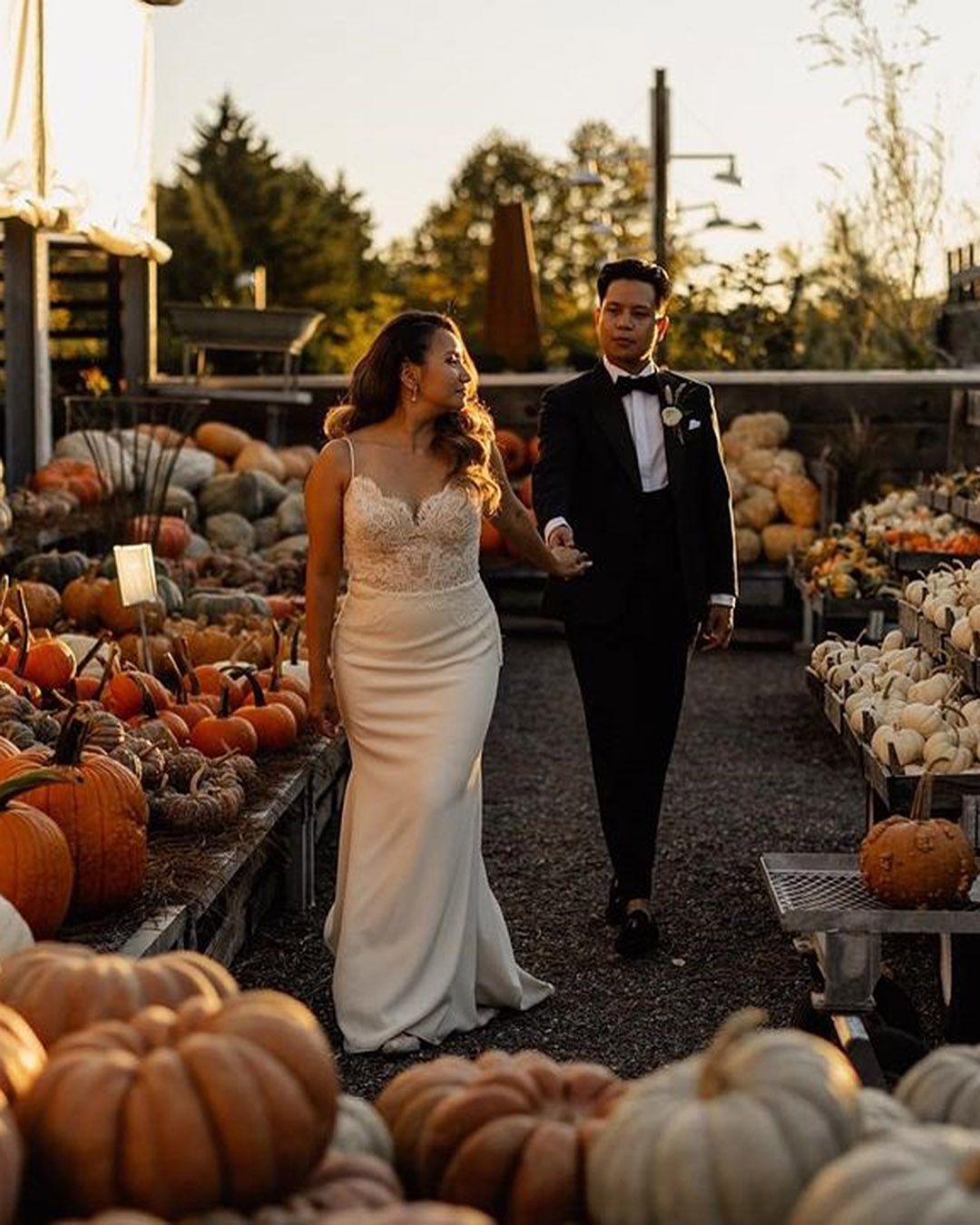 fall wedding newlyweds wedding decor pumpkins