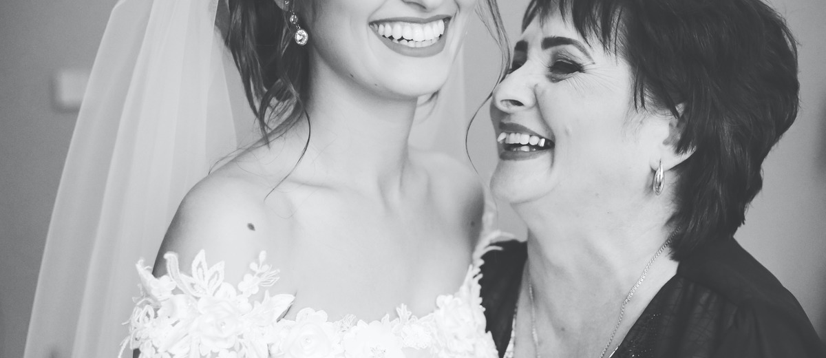 15 Mother Of The Bride Pantsuits + FAQs