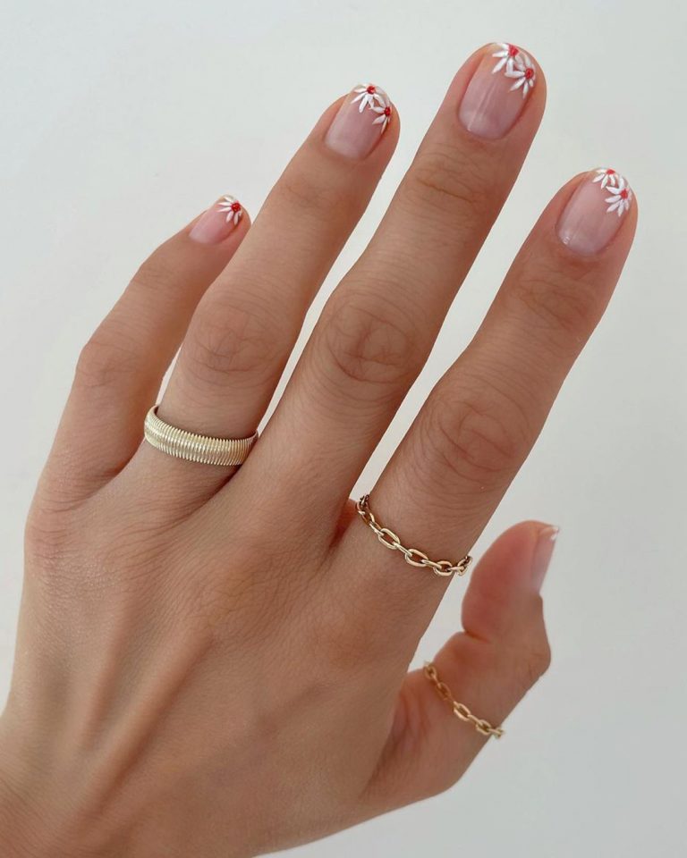 Vintage Wedding Nails Ideas [2023 Guide + FAQs]