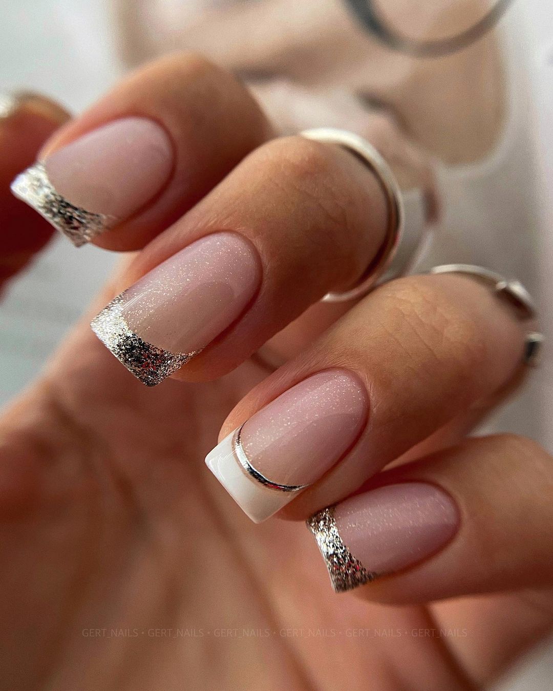 winter wedding nails for guests